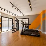 Roomo Curitiba One House Residencial